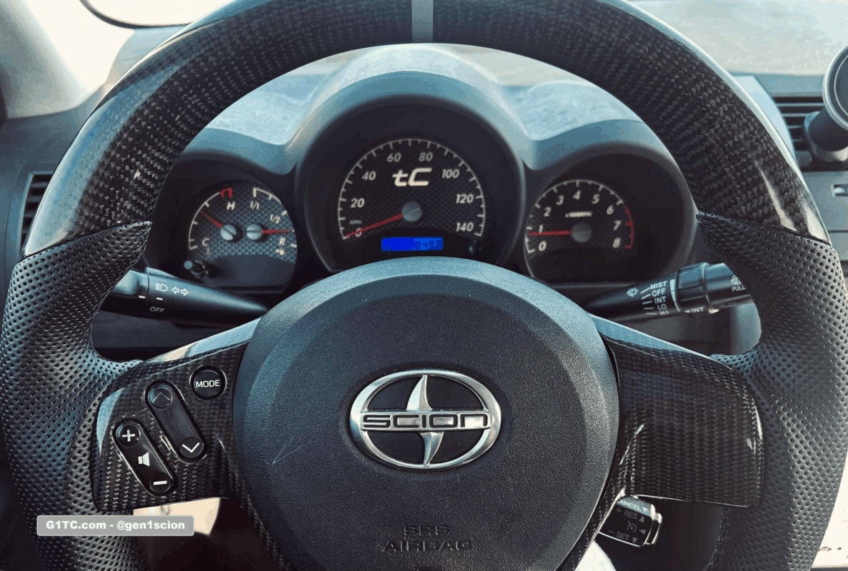 carbon fiber steering wheel with black cat custom CF style gauge face