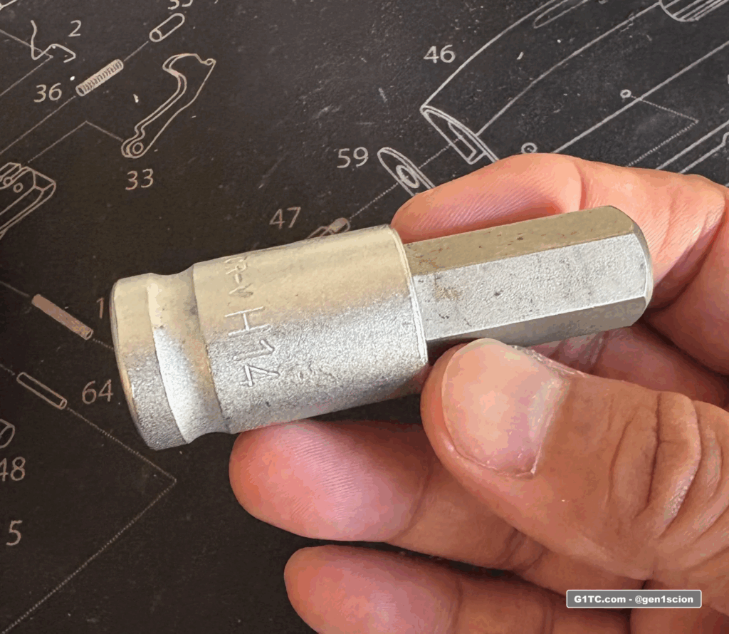 H14 socket to remove AC drier plug on the Denso 477-0576