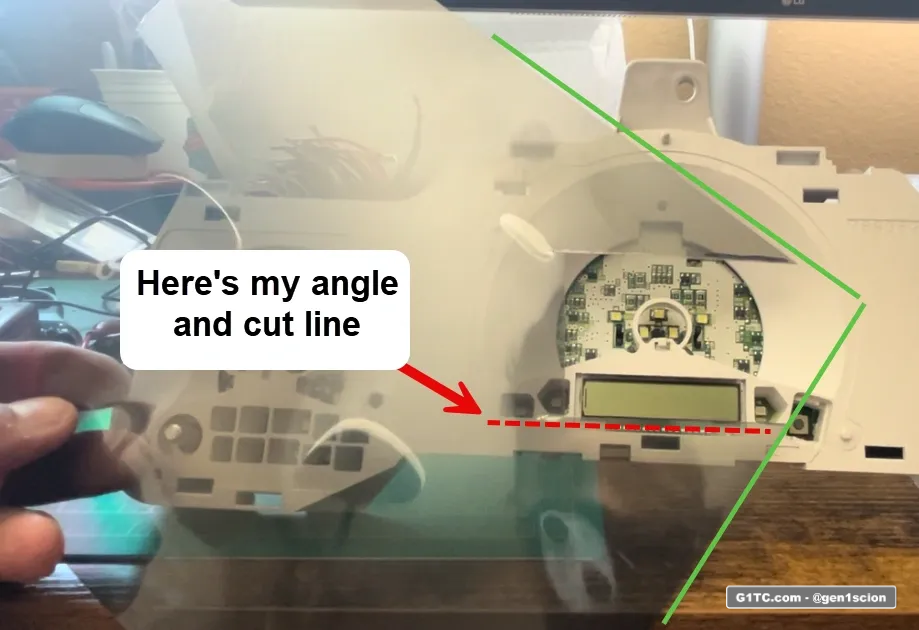 LCD polarizer film angle to reverse color shift