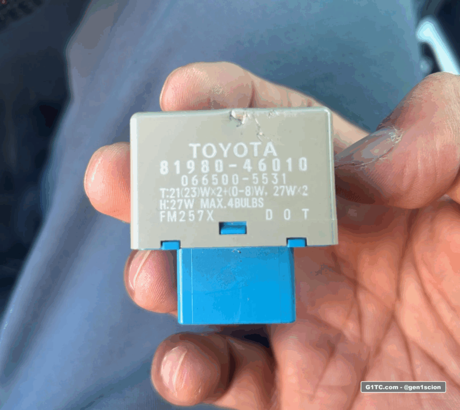 OEM Toyota flasher blinker relay 81980-46010