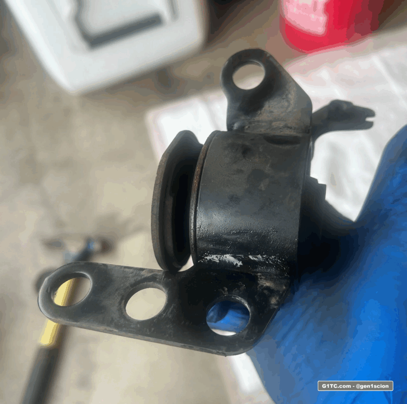 Scion tC 2005-2010 rear trailing arm bushing and bracket