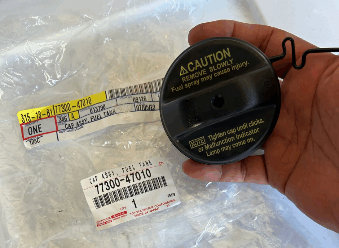 toyota scion tc oem gas cap 77300-47010
