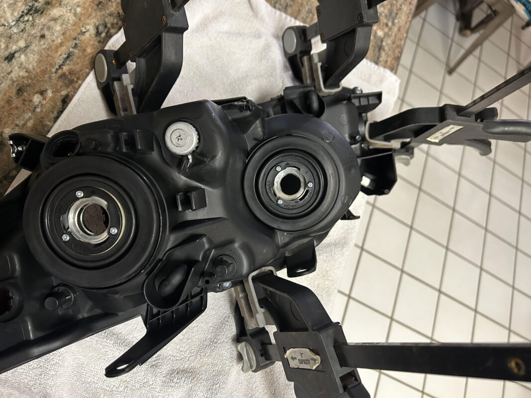 clamps headlight sealing