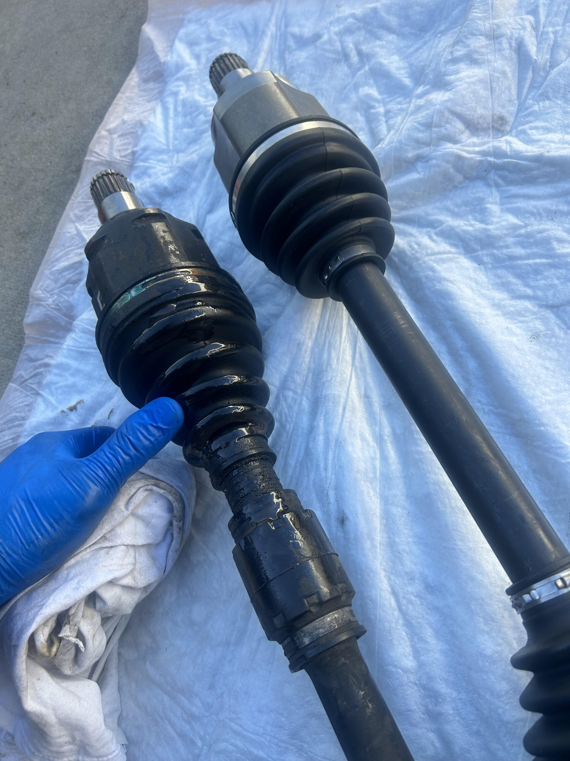 Drivers side OEM axle vs Napa replacement no dampener