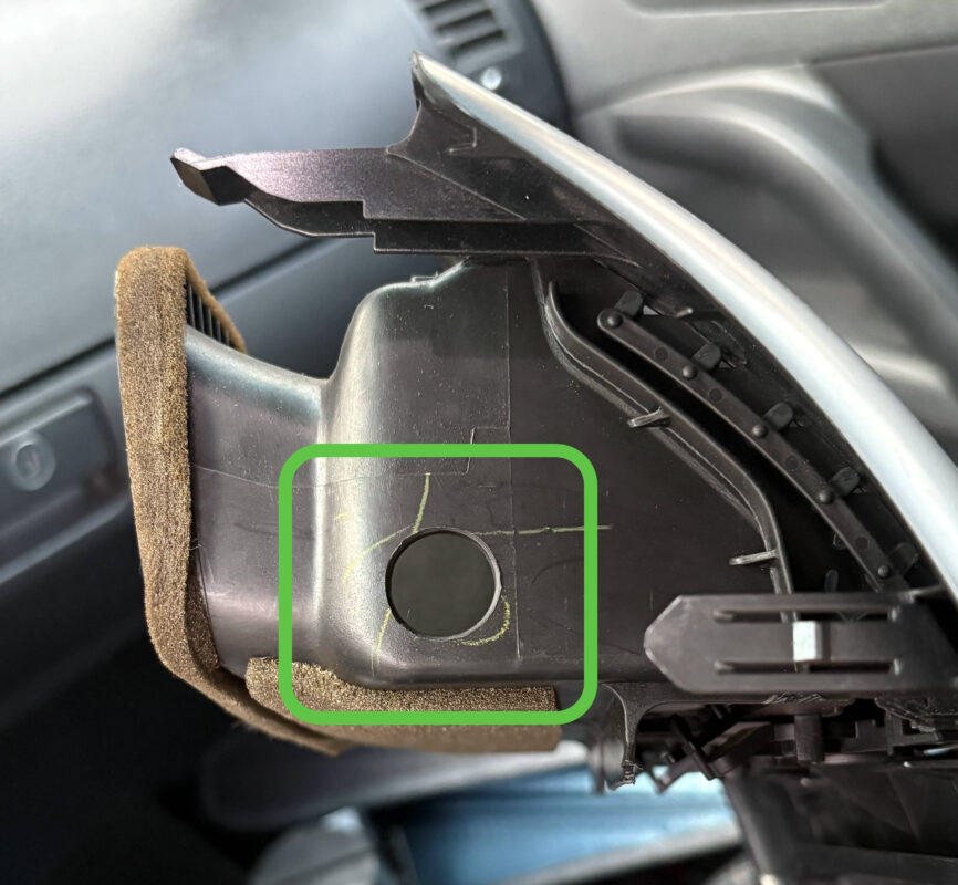 hole in bezel for usb cable