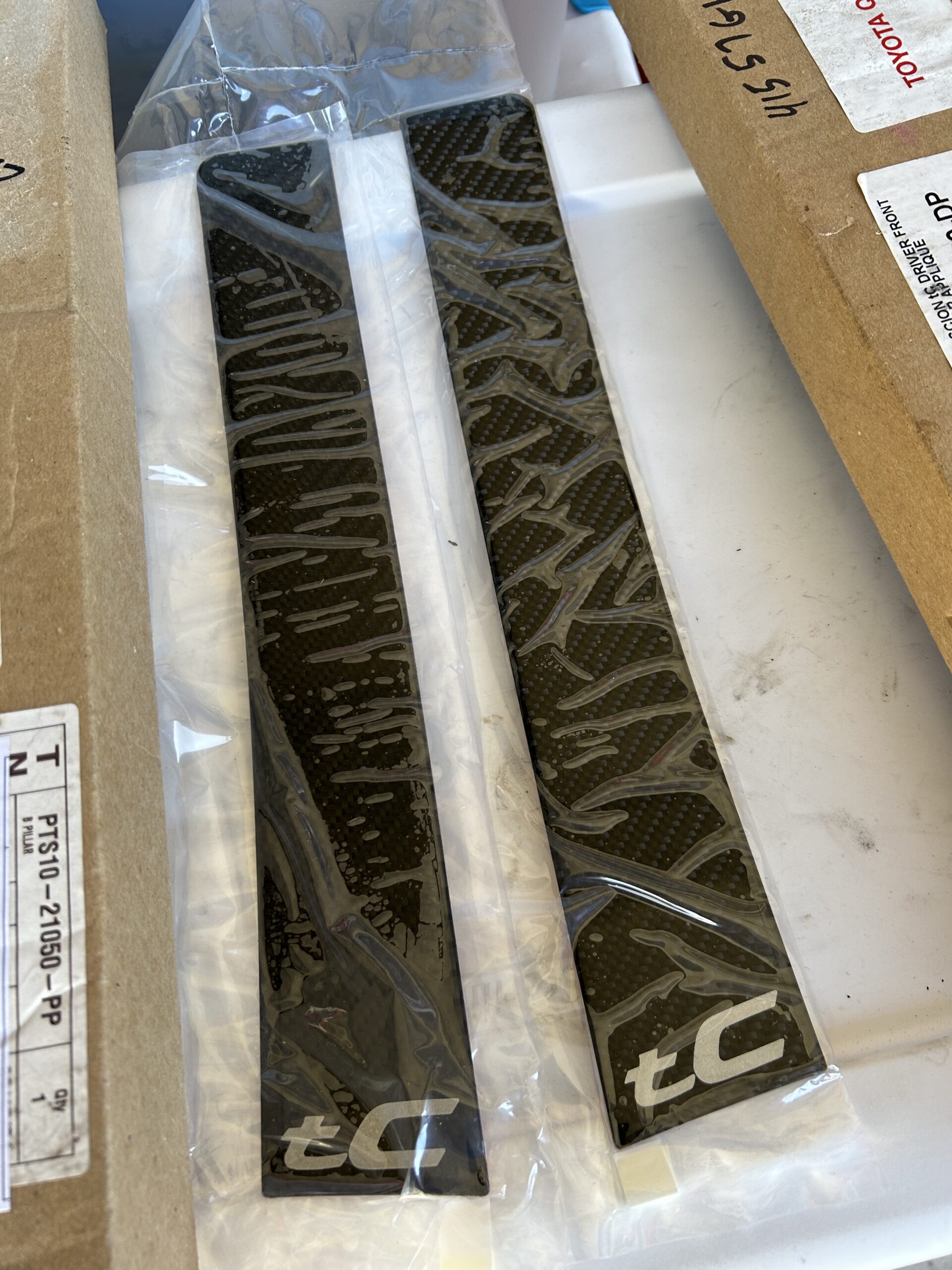 1st gen tc B Pillar applique Carbon fiber