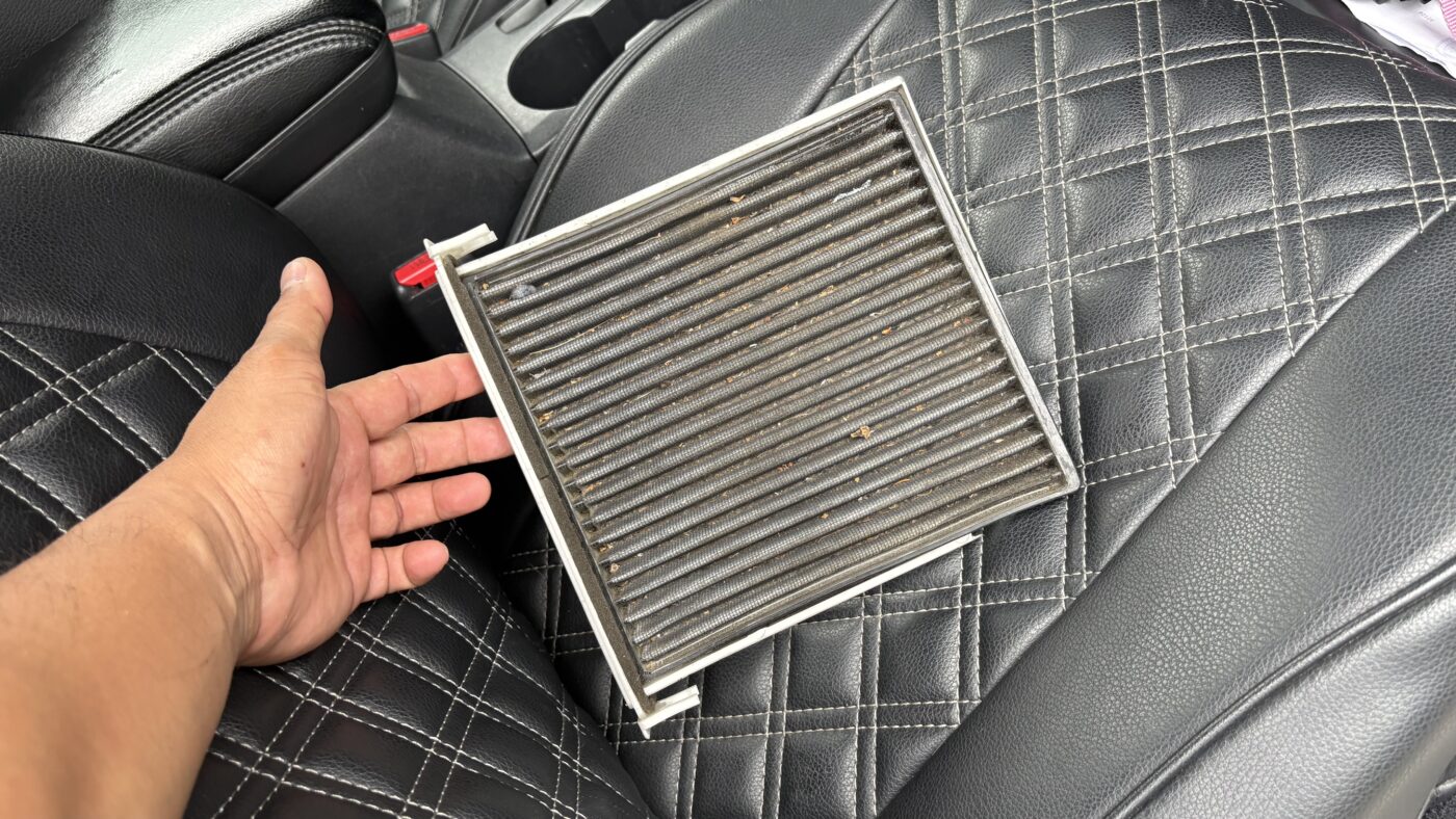 Dirty cabin air filter